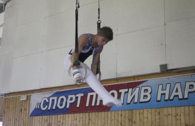 В Рязани более сотни юных российских гимнастов выступили против наркотиков